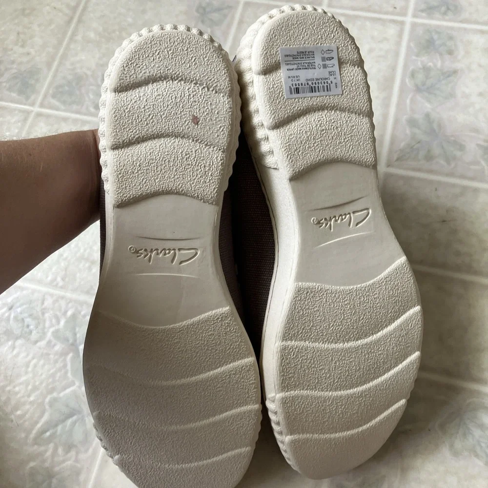 Clarks Caroline Echo Womens 9.5M Lilac Canvas Zip Lace Sneakers‎ New